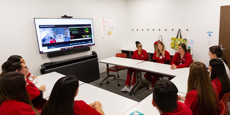 Nursing students at the Simulation and Skills Center