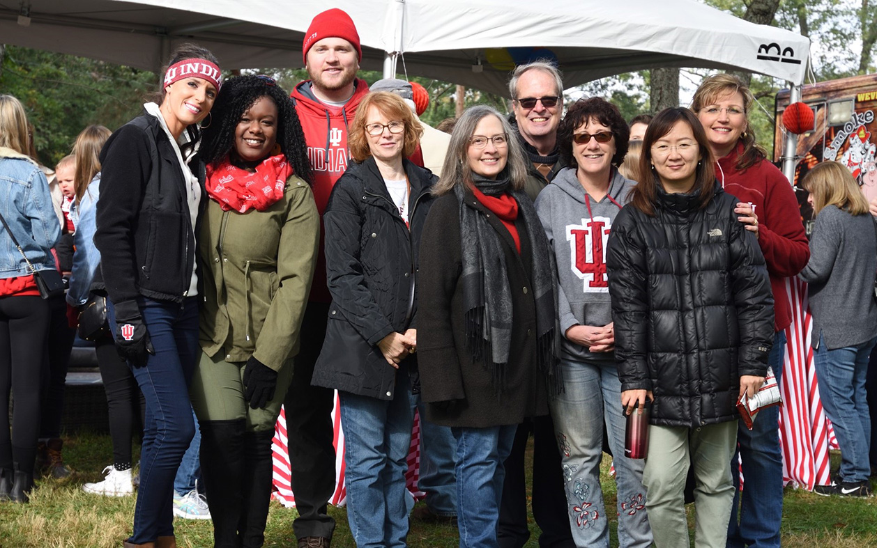IUSON faculty and staff at homecoming